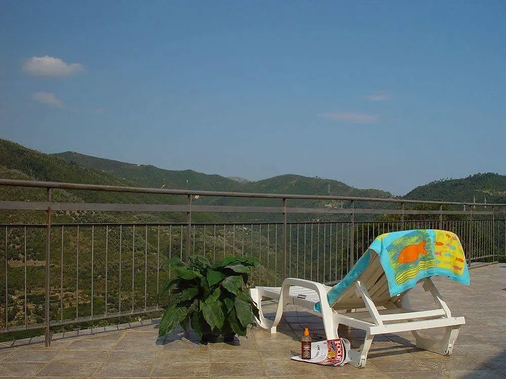 Hotel Vecchia Fattoria Ceriana 2*,  Italia
